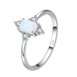 Anel Solitário em Prata Diana Com Opala