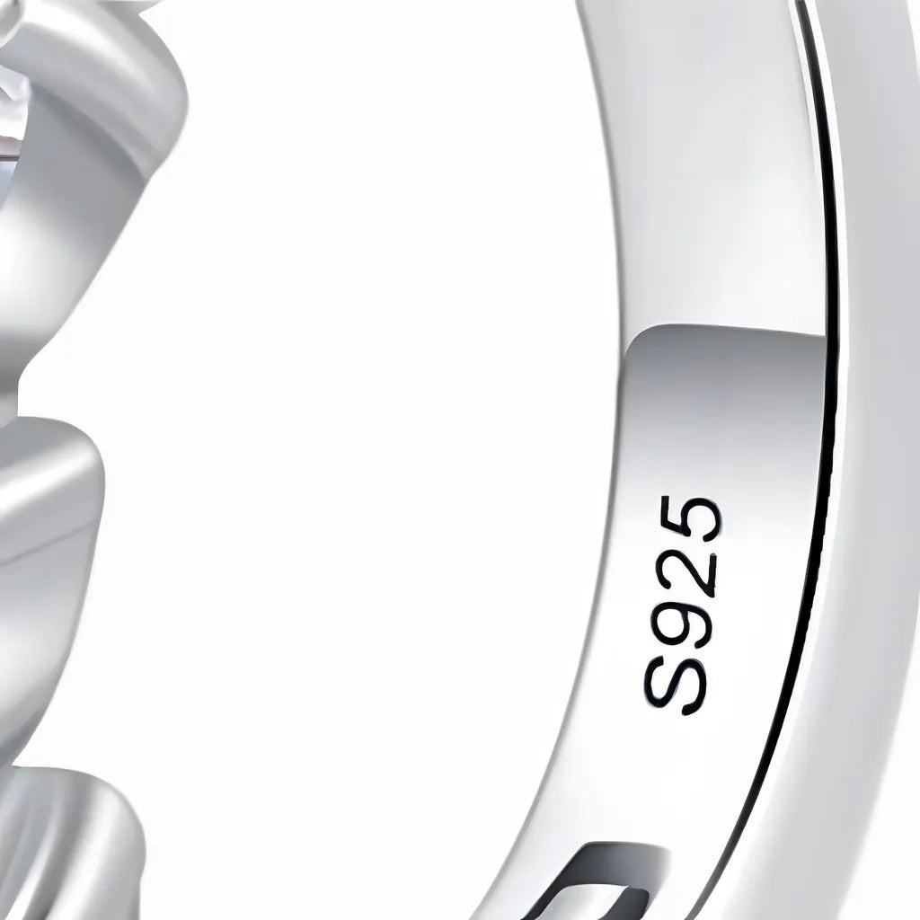 brinco-de-argola-maia-em-prata-com-zirconia-foto-detalhe-da-prata-925