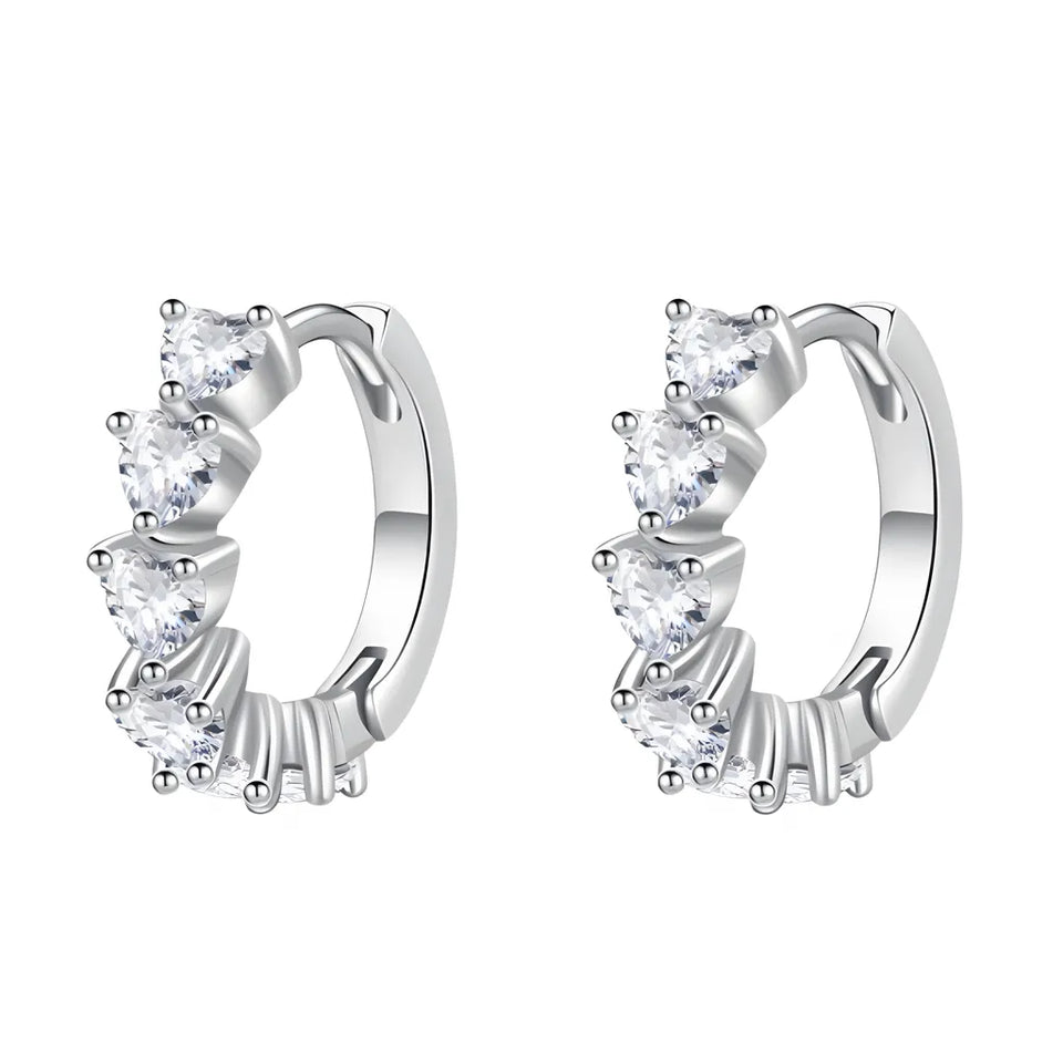 brinco-de-argola-maia-em-prata-com-zirconia-no-fundo-branco