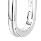 brinco-de-argola-marta-em-prata-detalhe-do-design-do-brinco