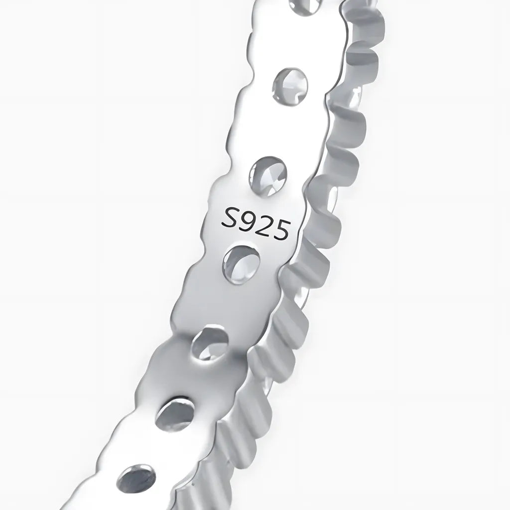 anel-de-prata-cedric-com-zirconia-detalhe-prata-925