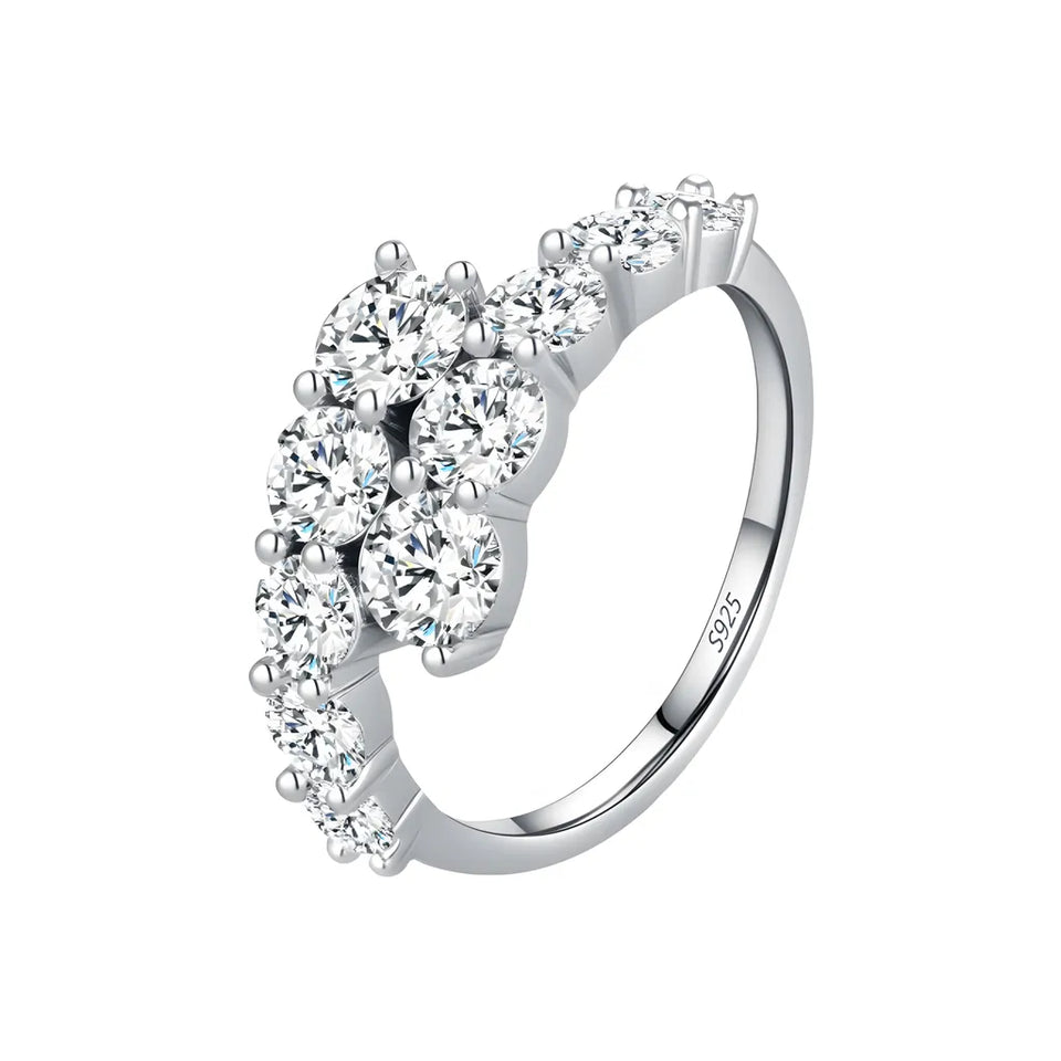 anel-de-prata-corina-com-zirconias-foto-no-fundo-branco