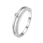 anel-de-prata-lumiere-com-zirconia-foto-com-fundo-branco