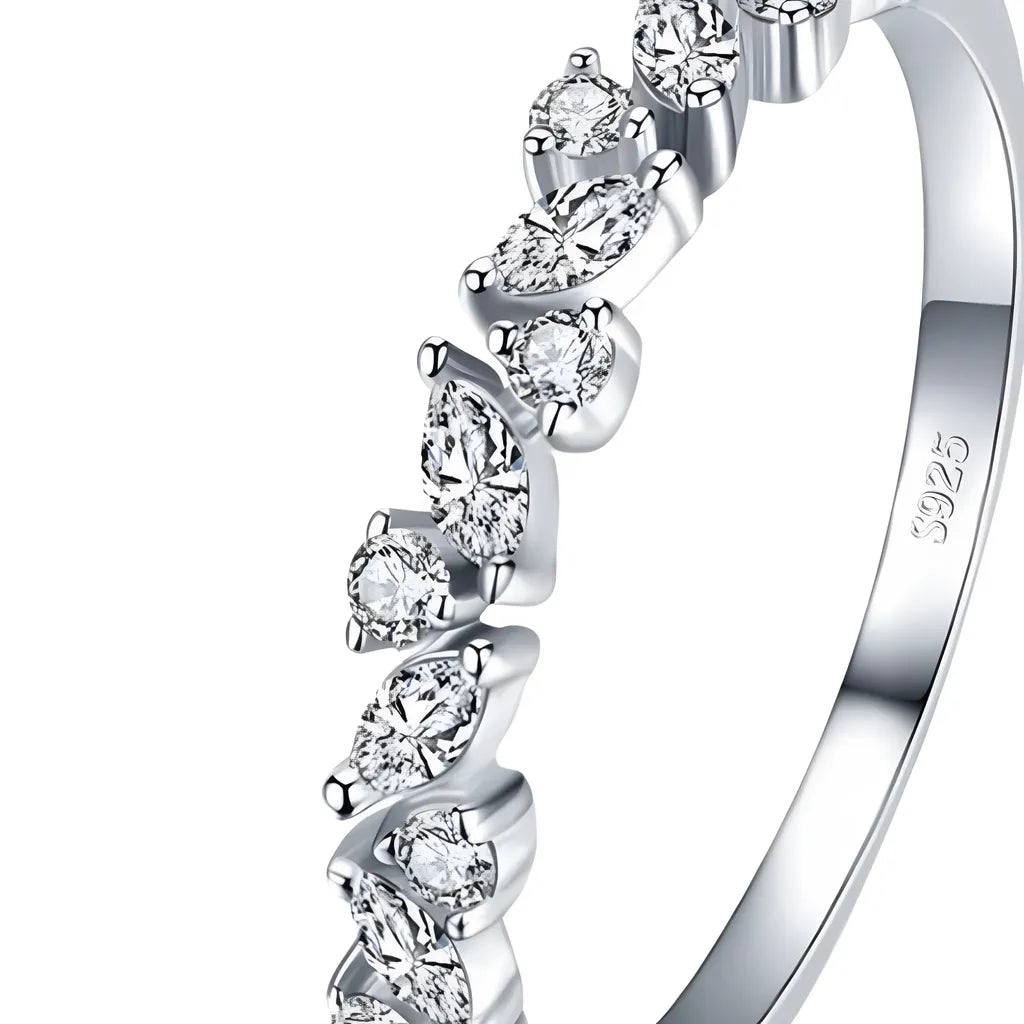 anel-de-prata-mallory-com-zirconias-foto-detalhe-zirconia