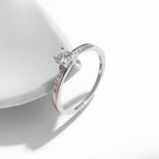 anel-solitario-em-prata-duo-com-zirconias-foto-lateral