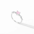 anel-solitario-em-prata-elise-com-cristal-foto-da-lateral