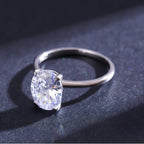 anel-solitario-em-prata-harriet-com-zirconia-foto-deitado