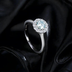 anel-solitario-em-prata-laure-com-moissanites-foto-da-lateral