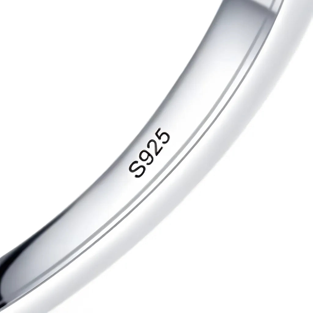 anel-solitario-em-prata-madelyn-com-zirconia-foto-detalhe-da-prata-925