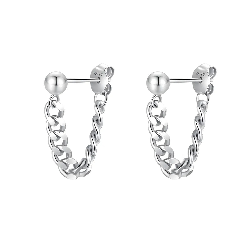 brinco-de-argola-corrent-em-prata-no-fundo-branco