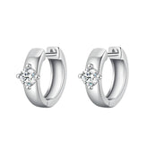 brinco-de-argola-emie-em-prata-com-moissanites-no-fundo-branco