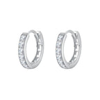 brinco-de-argola-julie-com-zirconias-no-fundo-branco