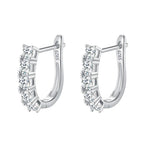 brinco-de-argola-leticia-em-prata-com-moissanites-no-fundo-branco