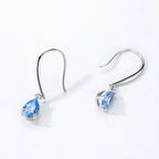brinco-em-prata-evaine-com-zirconias-foto-deitados