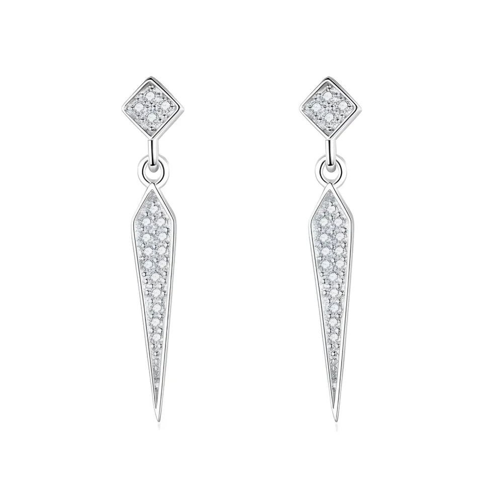 brinco-em-prata-italian-com-zirconias-no-fundo-branco