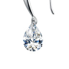 brinco-em-prata-shiny-com-zirconia-foto-detalhe-da-zirconia