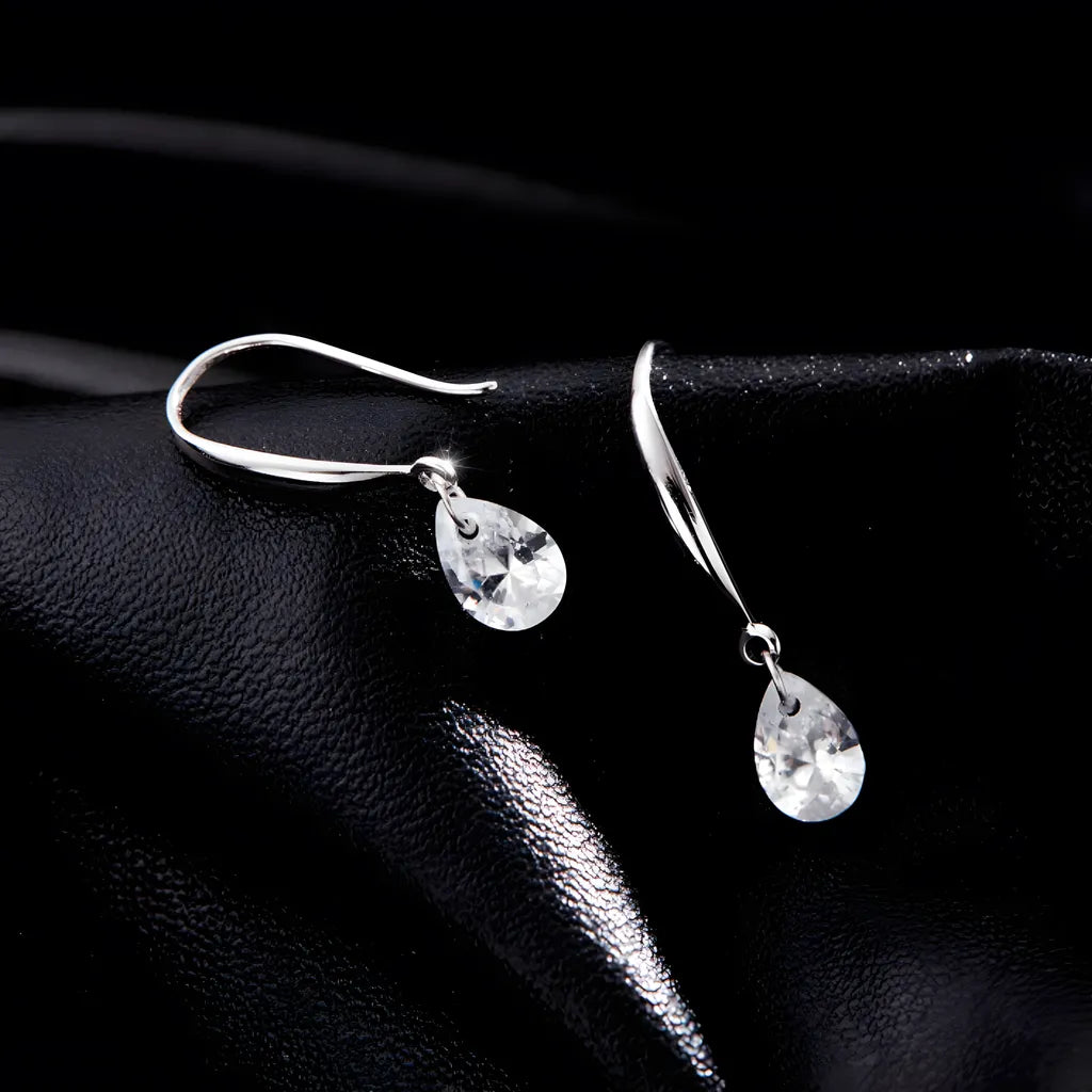 brinco-em-prata-shiny-com-zirconia-foto-de-frente
