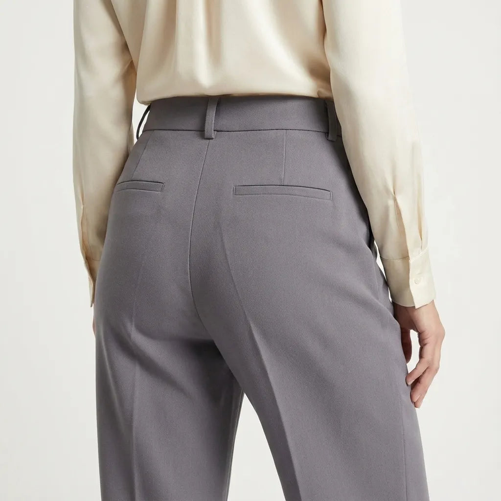 calca-alafaiataria-feminina-anne-costas-perto