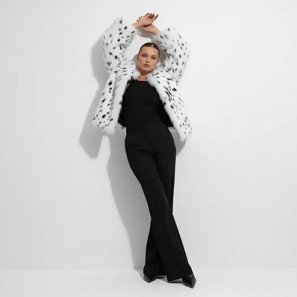 casaco-feminino-manga-longa-poa-lelis-frente-pose