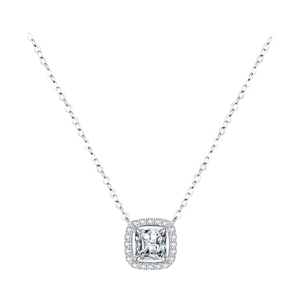 colar-de-prata-anne-com-zirconia-no-fundo-branco