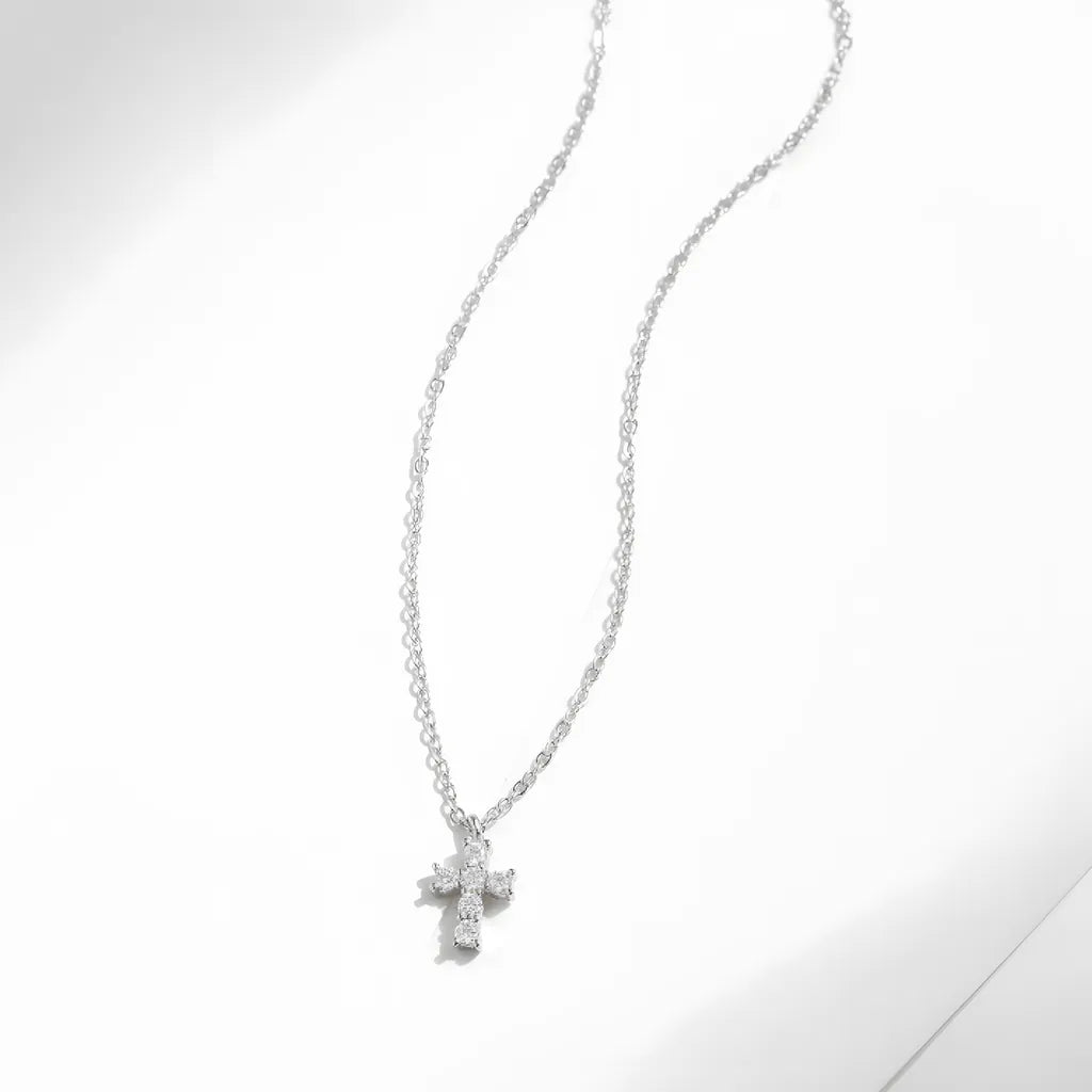colar-de-prata-cruz-com-moissanite-de-cima
