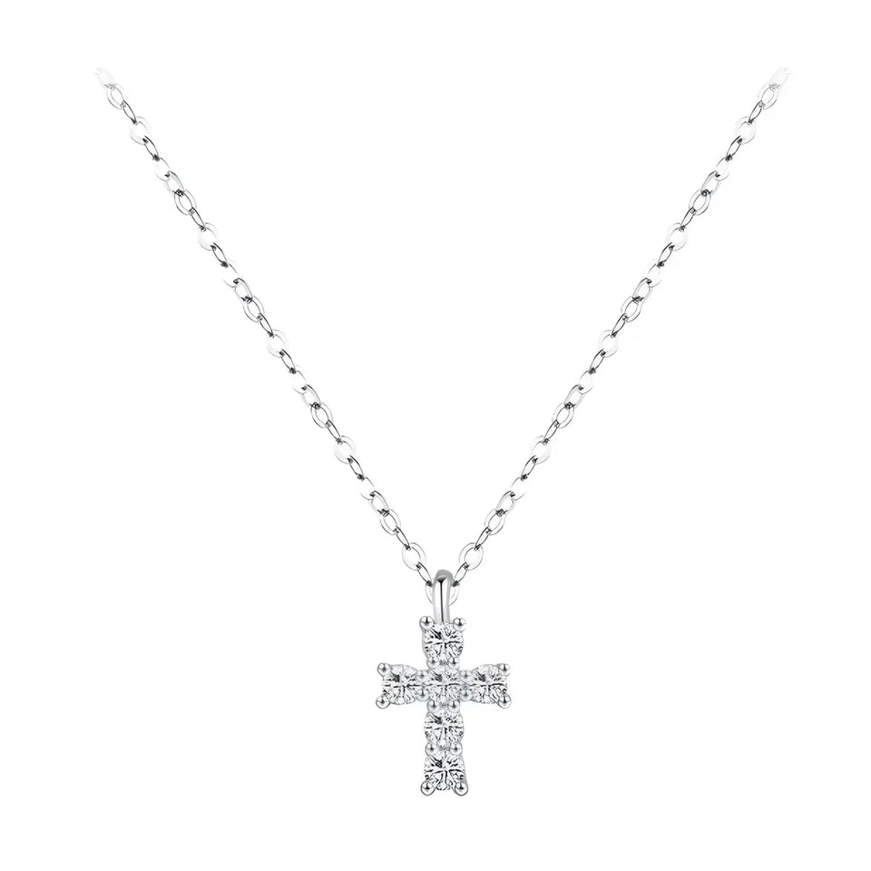 colar-de-prata-cruz-com-moissanite-fundo-branco