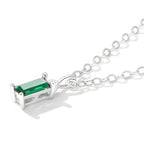 colar-de-prata-fine-com-zirconia-verde-de-lado