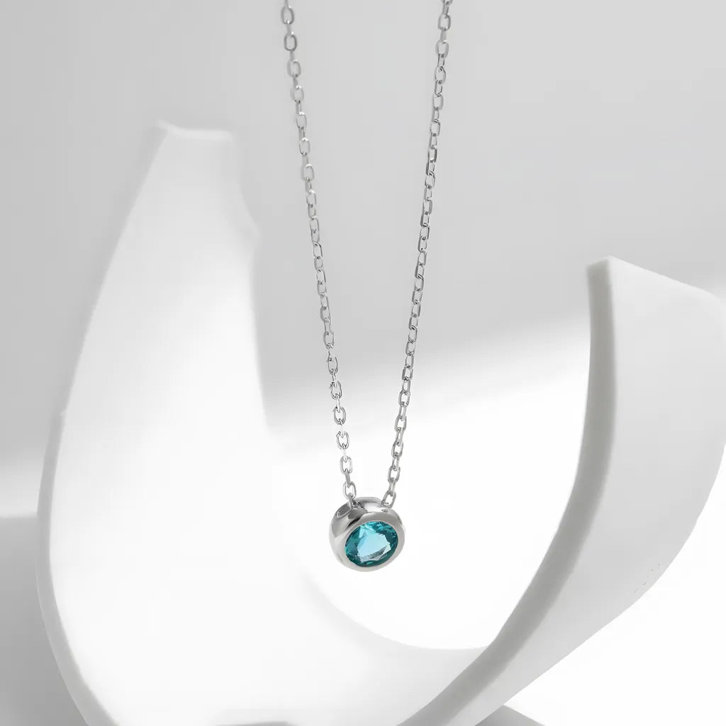 colar-de-prata-ingrid-com-zirconia-azul-de-frente