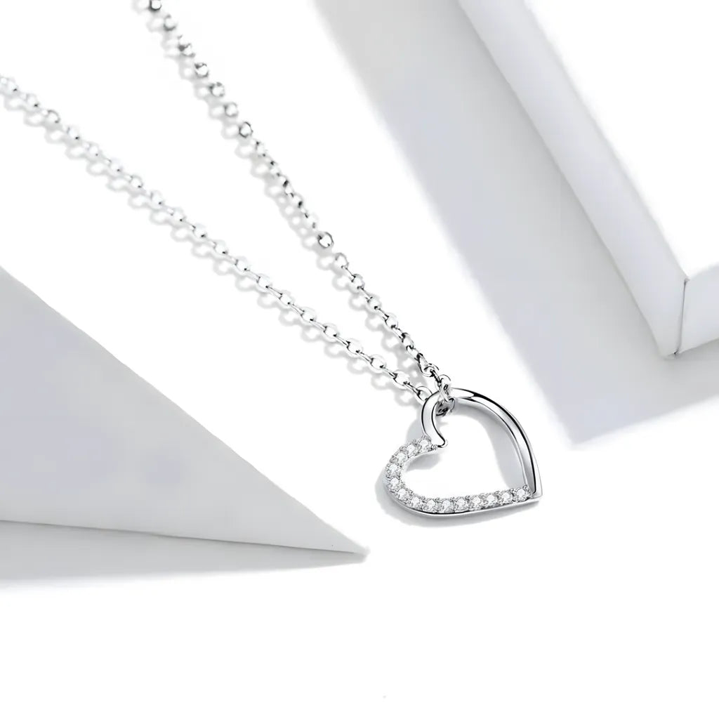 colar-de-prata-love-com-zirconias-de-frente