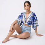 cropped-manga-japonesa-estampado-rainny-sentado-frente