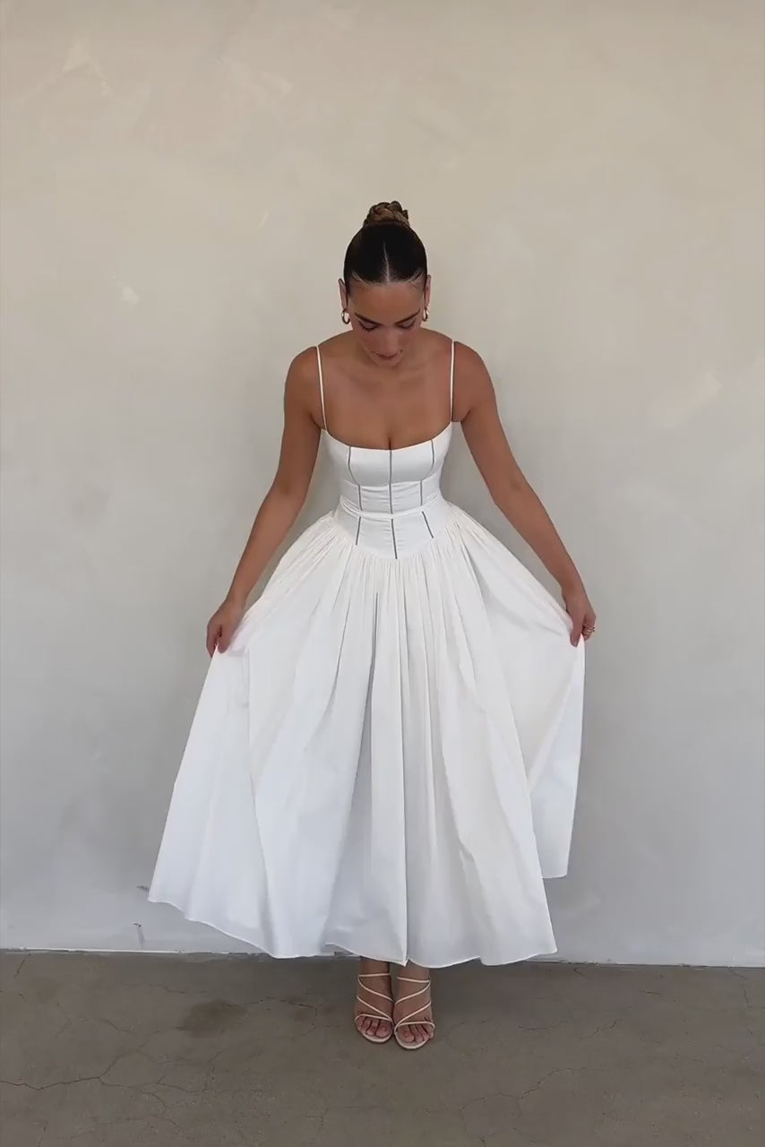 House of CB _ Womenswear designed in London. 2026-04-02 19_27.mp4