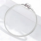 pulseira-berloque-em-prata-desi-com-zirconias-foto-de-cima