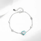 pulseira-de-prata-laure-com-zirconias-foto-de-cima-fechado