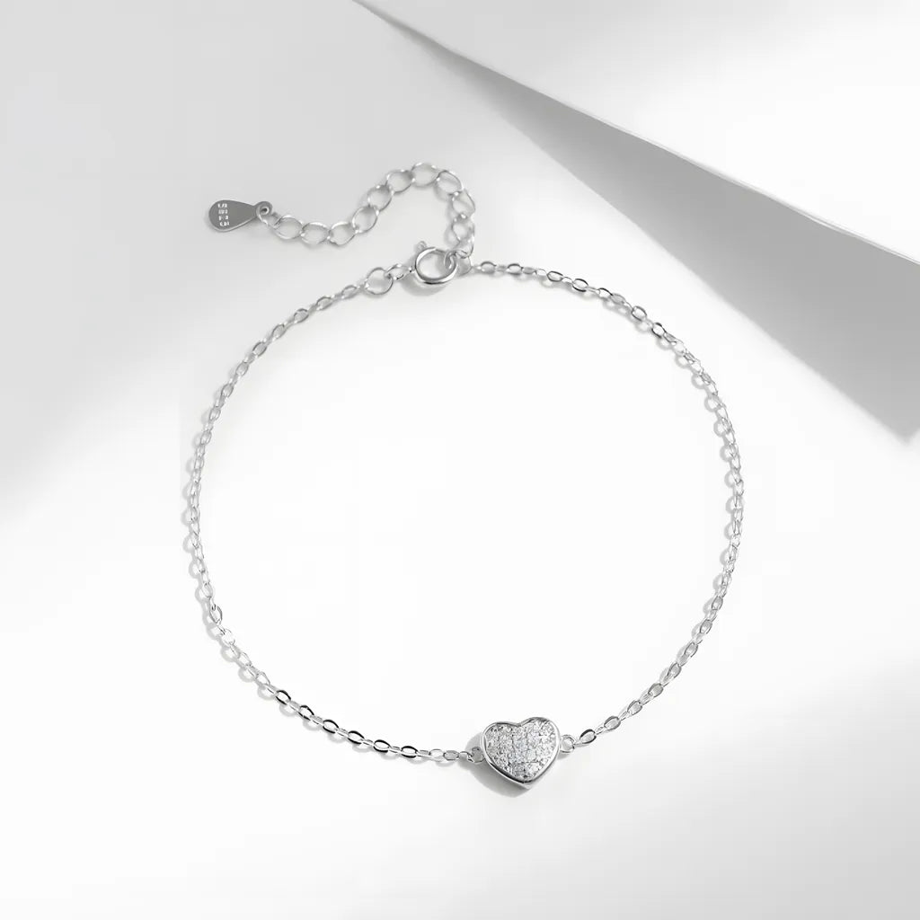pulseira-de-prata-marion-com-zirconias-foto-de-cima-fechado