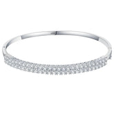 pulseira-de-prata-quincy-com-zirconias-no-fundo-branco
