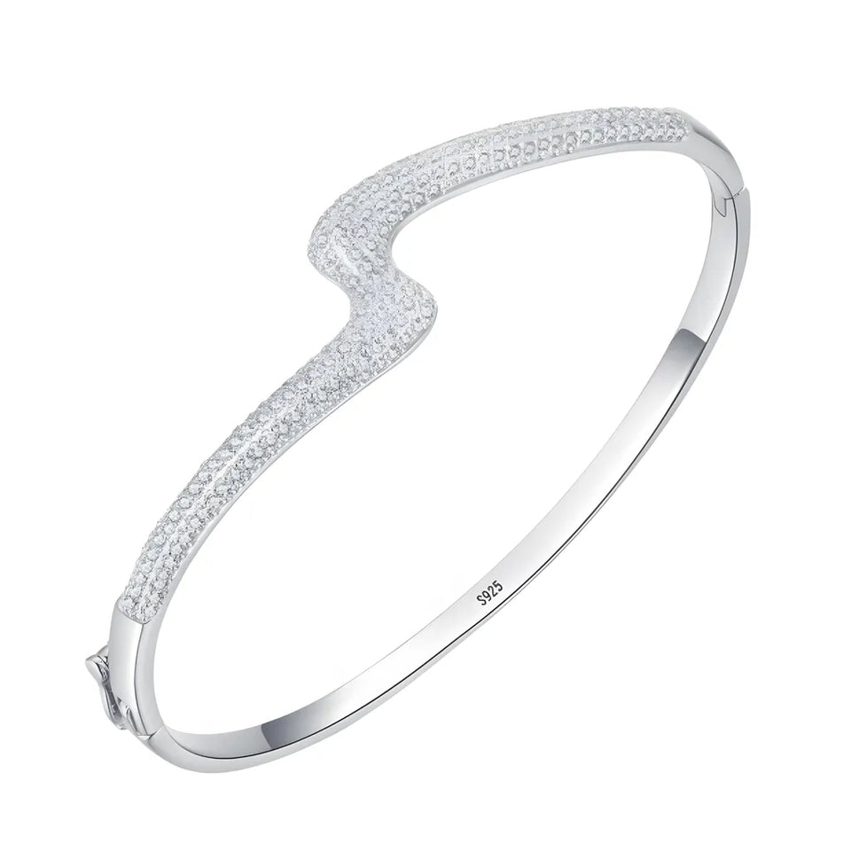 pulseira-de-prata-ray-com-zirconias-no-fundo-branco