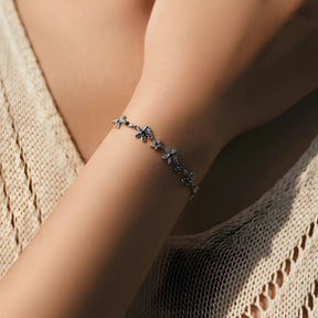 pulseira-em-prata-hilaire-com-zirconia-sendo-utilizado-no-braco