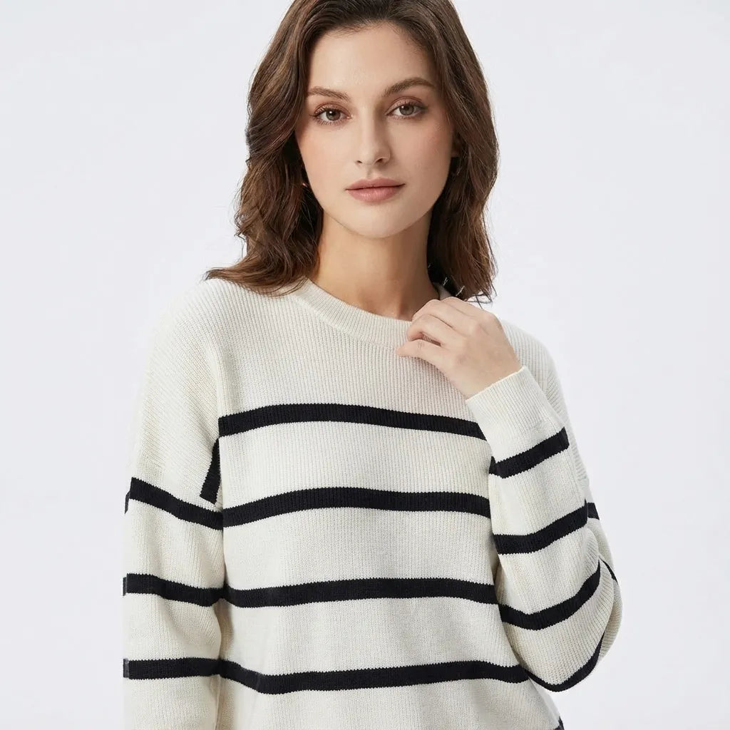 sueter-feminino-em-trico-listrado-emanuelle-frente-perto