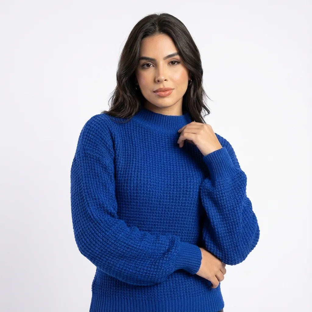 sueter-feminino-em-trico-manga-bufante-aline-frente-perto