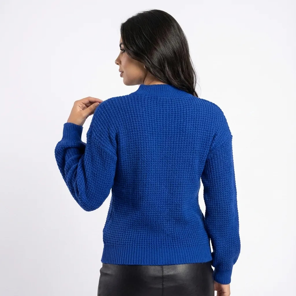 sueter-feminino-em-trico-manga-bufante-aline-costas-perto