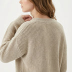 sueter-feminino-em-trico-manga-bufante-armine-costas-perto