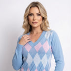 sueter-feminino-em-trico-xadrez-matiel-frente-perto