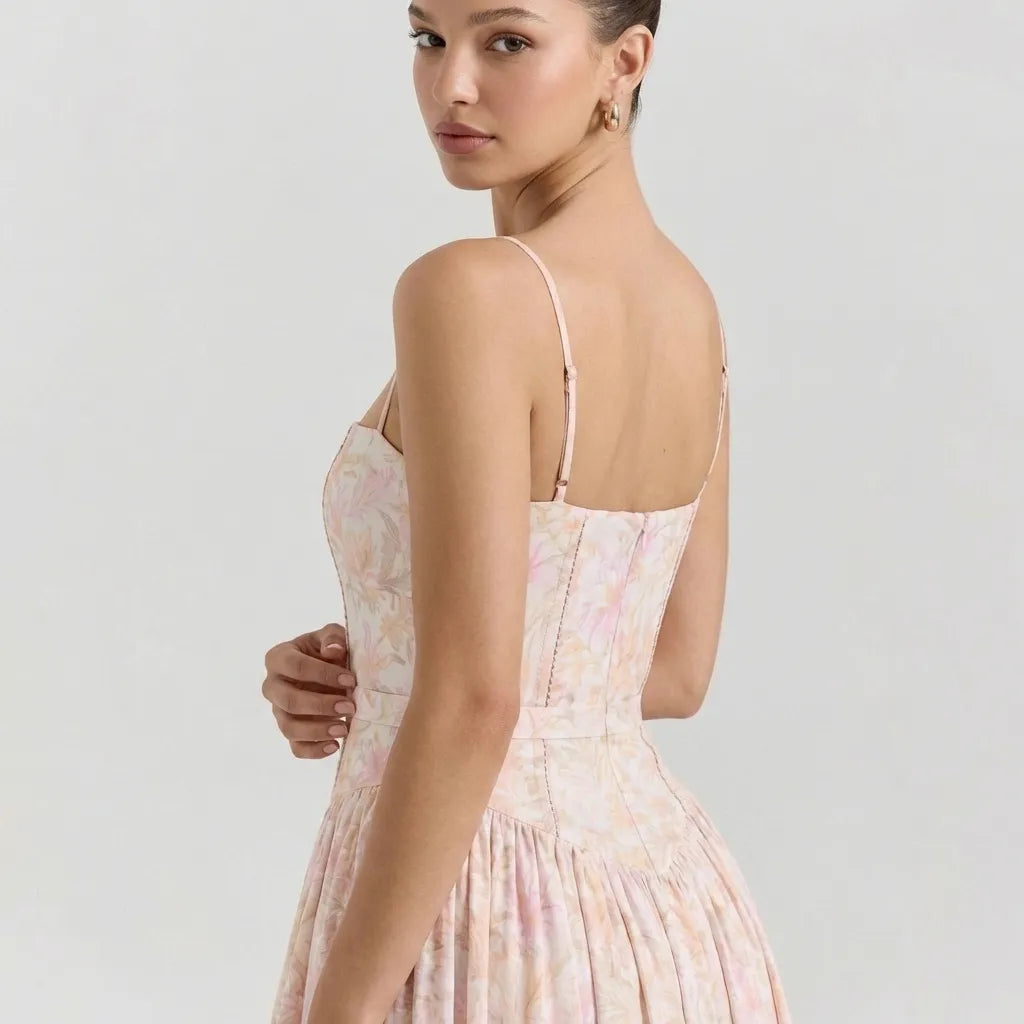 vestido-corset-longo-kataley-costas-perto