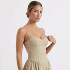 vestido-corset-midi-brielle-frente-perto