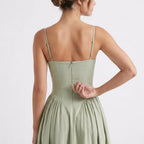 vestido-corset-midi-nicole-costas-perto