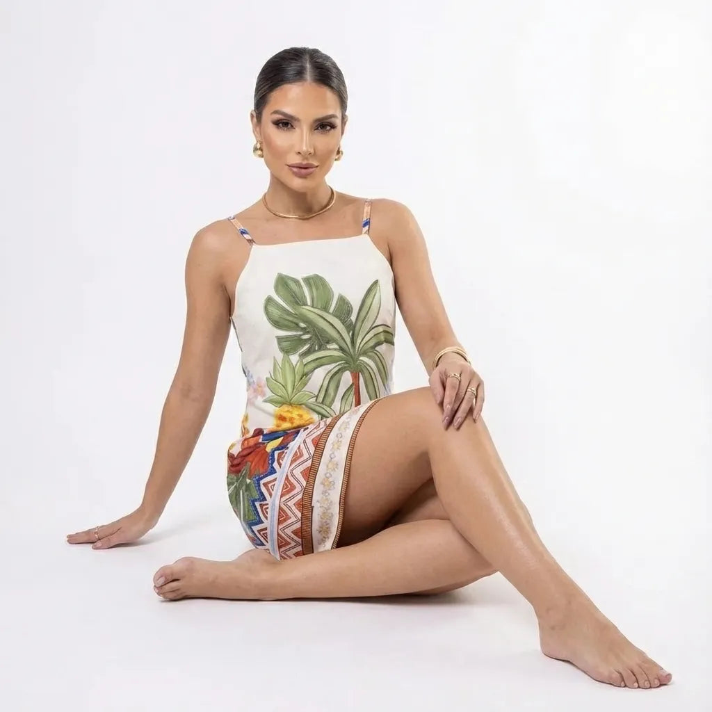 vestido-curto-estampado-audrey-sentado