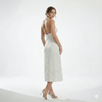 vestido-midi-poa-sky-olhando-por-cima-dos-mbros